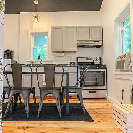 Campfire Cottage Fireplace, Fire Pit & No Chores! Kingston Εξωτερικό φωτογραφία