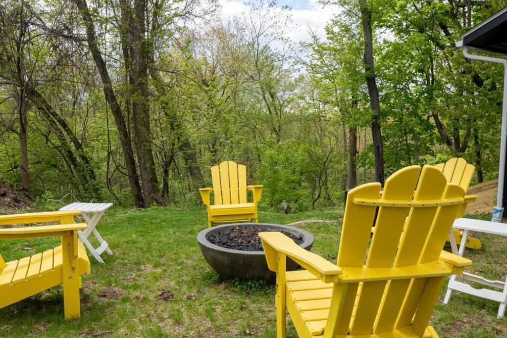 Campfire Cottage Fireplace, Fire Pit & No Chores! Kingston Εξωτερικό φωτογραφία
